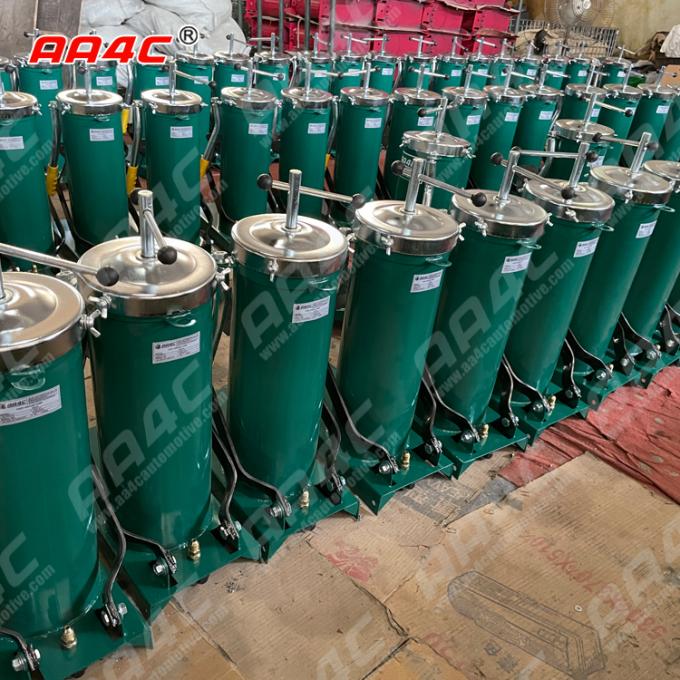 Αυτόματη ουσία λίπανσης πετρελαίου εξοπλισμών γκαράζ επισκευής αντλιών λιπών κάδων πενταλιών AA4C 12kg